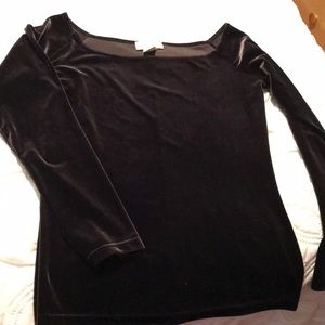 Ladies long sleeve top